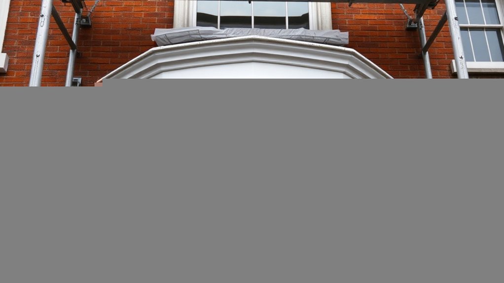 Bay Windows Mayfair